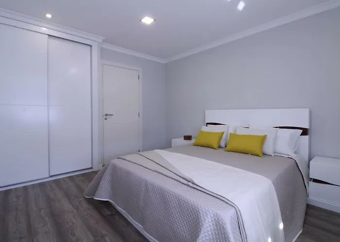 Casa Cervo Artes 아파트 빌라노바 데 세르베이라