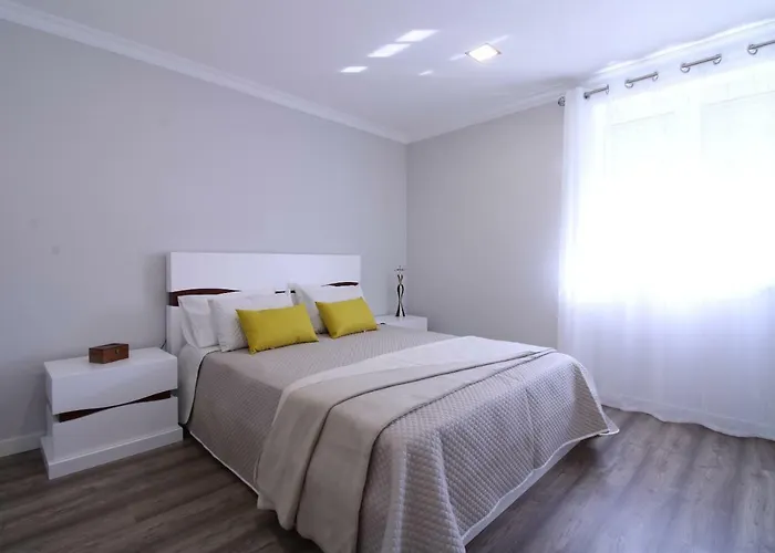 Casa Cervo Artes 아파트 빌라노바 데 세르베이라